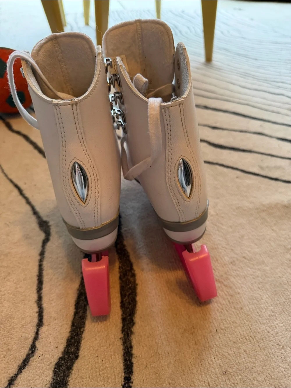 JACKSON White Kids Figure Ice Skates with Pink Blade Guards